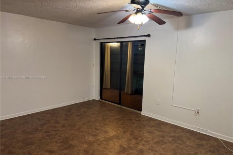 Appartement à louer à Miami, Floride: 1 chambre, 60.39 m2 № 1983410 - photo 4