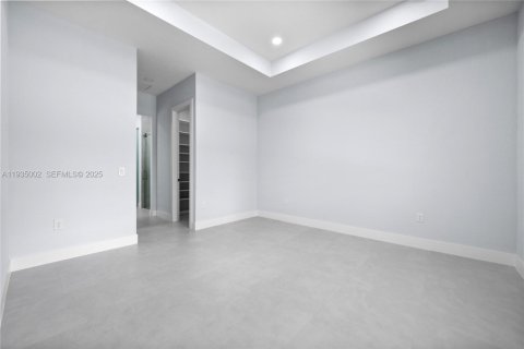 Casa en venta en Naples, Florida, 4 dormitorios № 1993433 - foto 17