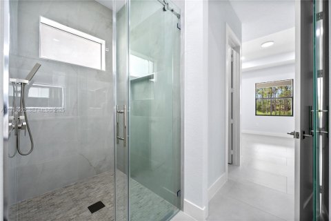 Casa en venta en Naples, Florida, 4 dormitorios № 1993433 - foto 21