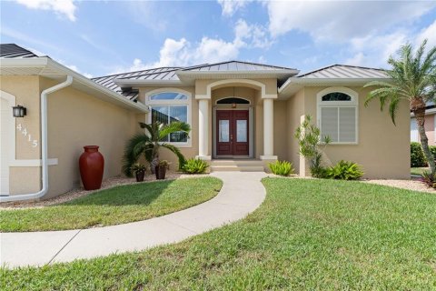 Villa ou maison à vendre à Punta Gorda, Floride: 3 chambres, 196.95 m2 № 2415584 - photo 16