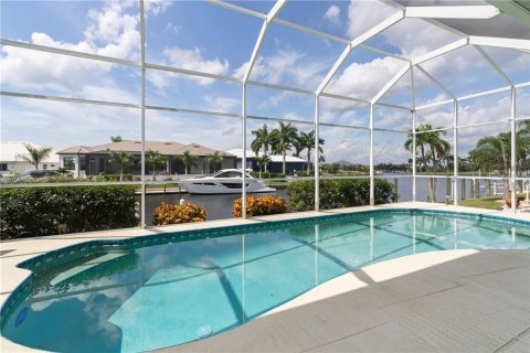Villa ou maison à vendre à Punta Gorda, Floride: 3 chambres, 196.95 m2 № 2415584 - photo 6