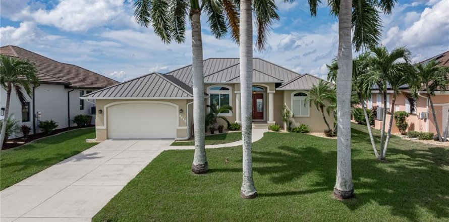 Villa ou maison à Punta Gorda, Floride 3 chambres, 196.95 m2 № 2415584