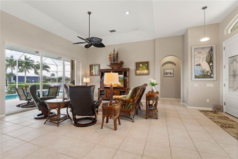 Villa ou maison à vendre à Punta Gorda, Floride: 3 chambres, 196.95 m2 № 2415584 - photo 5