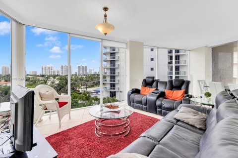 Copropriété à louer à Sunny Isles Beach, Floride: 2 chambres, 156.08 m2 № 1923568 - photo 2