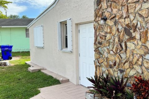 Квартира в Холливуд, Флорида 2 спальни, 91.97м2 № 2023214