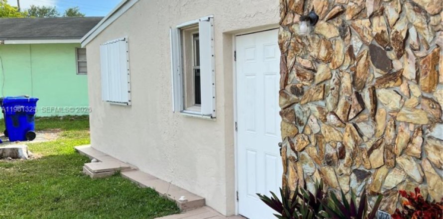 Квартира в Холливуд, Флорида 2 спальни, 91.97м2 № 2023214