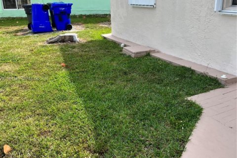 Снять в аренду квартиру в Холливуд, Флорида 2 спальни, 91.97м2, № 2023214 - фото 3