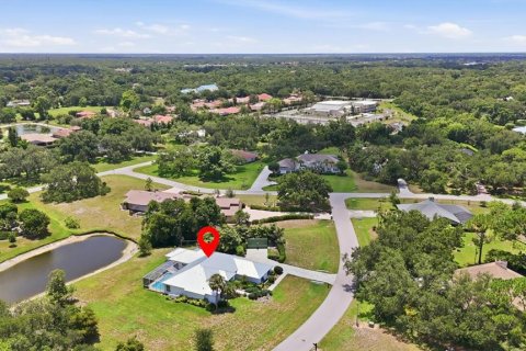 House in Sarasota, Florida 4 bedrooms, 275.18 sq.m. № 2195922 - photo 2