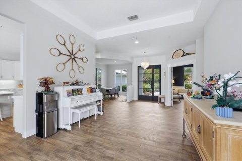 House in Sarasota, Florida 4 bedrooms, 275.18 sq.m. № 2195922 - photo 9