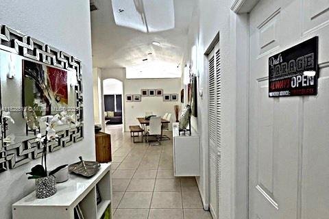 House in Homestead, Florida 3 bedrooms, 138.8 sq.m. № 1800691 - photo 5