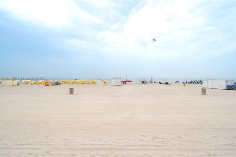 Купить кондоминиум в Майами-Бич, Флорида 2 спальни, 101.08м2, № 1888342 - фото 23