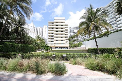 Купить кондоминиум в Майами-Бич, Флорида 2 спальни, 101.08м2, № 1888342 - фото 29