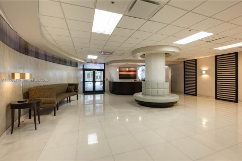 Купить кондоминиум в Майами-Бич, Флорида 2 спальни, 101.08м2, № 1888342 - фото 21