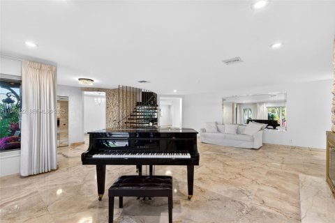 Casa en venta en Pompano Beach, Florida, 4 dormitorios, 250.84 m2 № 1983939 - foto 19