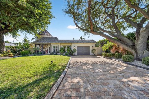 Casa en venta en Pompano Beach, Florida, 4 dormitorios, 250.84 m2 № 1983939 - foto 4