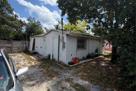 Villa ou maison à vendre à Miami, Floride: 3 chambres, 67.35 m2 № 2087192 - photo 24