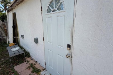 Villa ou maison à vendre à Miami, Floride: 3 chambres, 67.35 m2 № 2087192 - photo 23