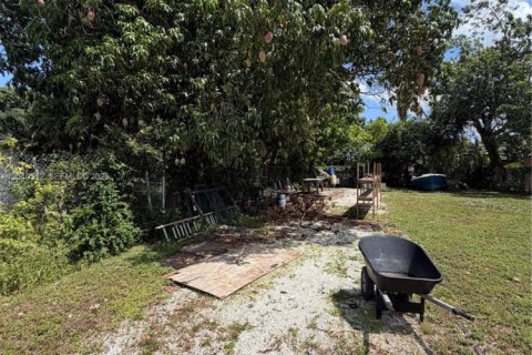 Villa ou maison à vendre à Miami, Floride: 3 chambres, 67.35 m2 № 2087192 - photo 14