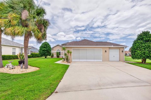 Casa en Ocala, Florida 3 dormitorios, 141.68 m2 № 2107818