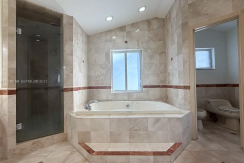 Villa ou maison à louer à Miami, Floride: 3 chambres, 184.88 m2 № 1993343 - photo 14
