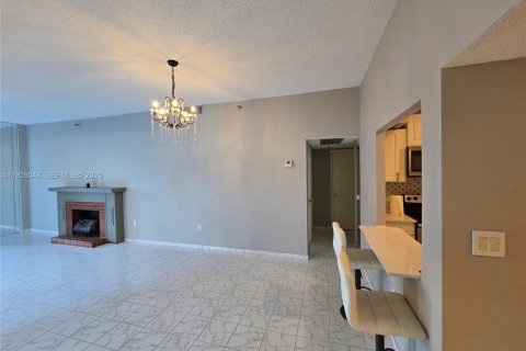 Condominio en venta en Aventura, Florida, 2 dormitorios, 108.23 m2 № 2035792 - foto 12