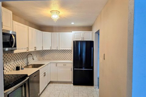 Condominio en venta en Aventura, Florida, 2 dormitorios, 108.23 m2 № 2035792 - foto 5