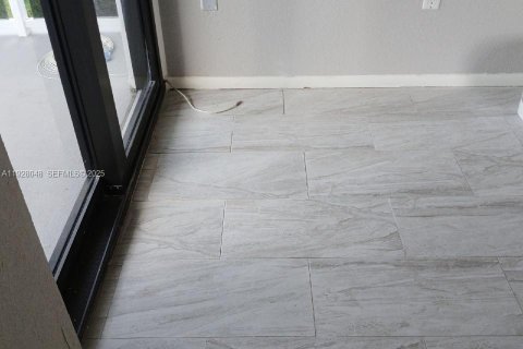 Condominio en venta en Aventura, Florida, 2 dormitorios, 108.23 m2 № 2035792 - foto 14