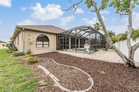 House in Apollo Beach, Florida 4 bedrooms, 192.12 sq.m. № 1904672 - photo 28
