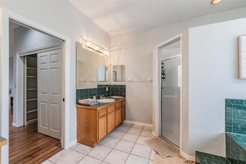 House in Apollo Beach, Florida 4 bedrooms, 192.12 sq.m. № 1904672 - photo 16