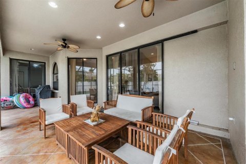 House in Apollo Beach, Florida 4 bedrooms, 192.12 sq.m. № 1904672 - photo 25