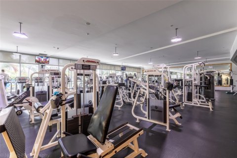 Condo in Miami Beach, Florida  № 1970543 - photo 18