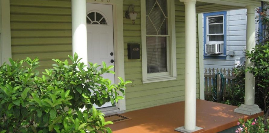 Propiedad comercial en Tampa, Florida 76.18 m2 № 943436