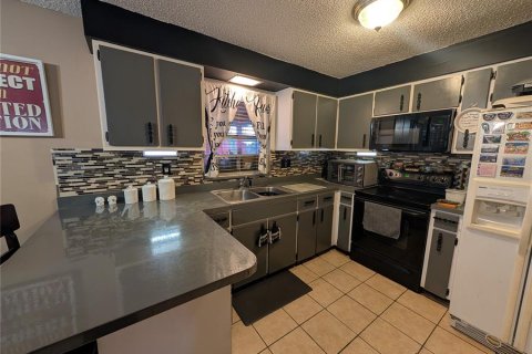House in Citrus Springs, Florida 4 bedrooms, 132.29 sq.m. № 2237255 - photo 11
