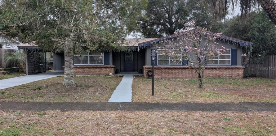 House in Citrus Springs, Florida 4 bedrooms, 132.29 sq.m. № 2237255