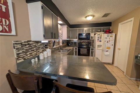 House in Citrus Springs, Florida 4 bedrooms, 132.29 sq.m. № 2237255 - photo 8
