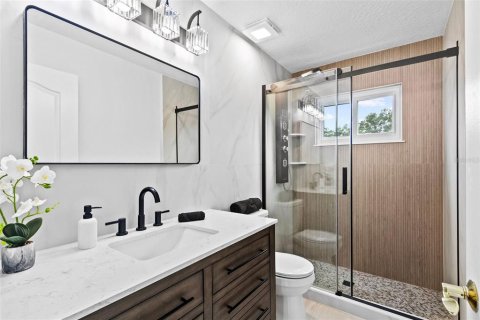 Villa ou maison à vendre à Tampa, Floride: 4 chambres, 272.2 m2 № 1690108 - photo 17