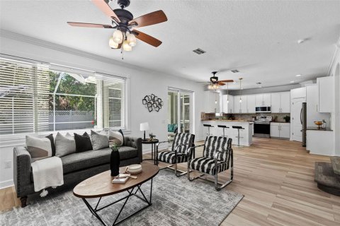 Villa ou maison à vendre à Tampa, Floride: 4 chambres, 272.2 m2 № 1690108 - photo 5