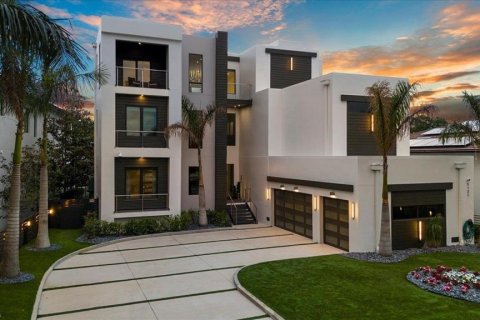 Villa ou maison à Tampa, Floride 6 chambres, 673.54 m2 № 2318938