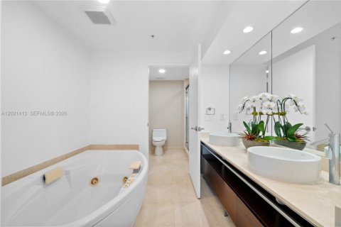 Copropriété à louer à Sunny Isles Beach, Floride: 1 chambre, 82.03 m2 № 2253495 - photo 17