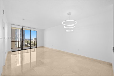 Copropriété à louer à Sunny Isles Beach, Floride: 1 chambre, 82.03 m2 № 2253495 - photo 12