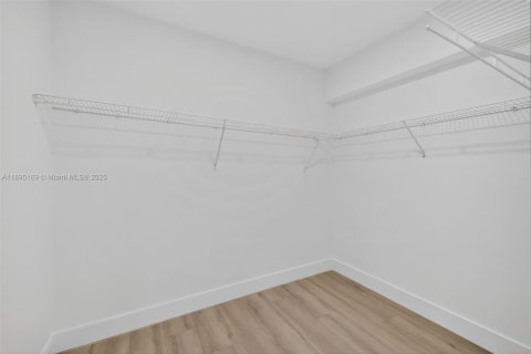 Condo in Deerfield Beach, Florida, 2 bedrooms  № 2038675 - photo 20