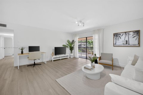 Condo in Deerfield Beach, Florida, 2 bedrooms  № 2038675