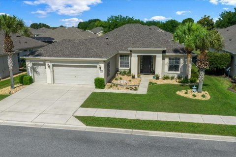 Casa en Ocala, Florida 3 dormitorios, 181.9 m2 № 2204450