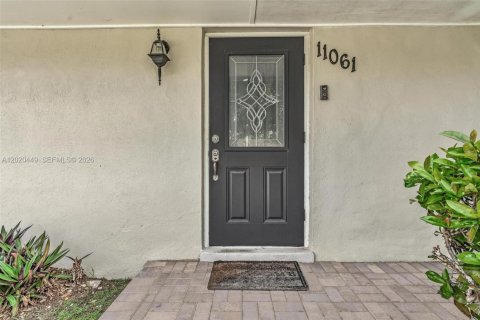Villa ou maison à vendre à Miami, Floride: 4 chambres, 142.7 m2 № 2172464 - photo 10