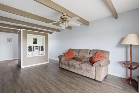 Condo in Lake Wales, Florida, 1 bedroom  № 2218083 - photo 14