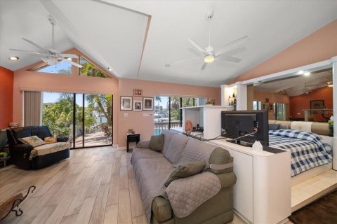 Villa ou maison à vendre à Belleair Beach, Floride: 4 chambres, 293.94 m2 № 1906388 - photo 15