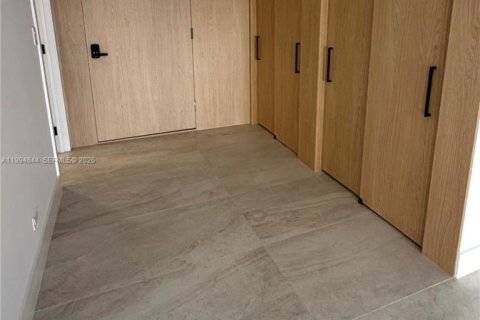 Condominio en venta en North Miami, Florida, 2 dormitorios, 181.16 m2 № 2066890 - foto 12