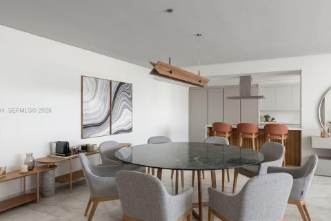 Condominio en venta en North Miami, Florida, 2 dormitorios, 181.16 m2 № 2066890 - foto 3