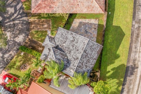 Casa en alquiler en Miami, Florida, 4 dormitorios, 131.27 m2 № 1954376 - foto 29