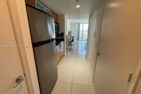 Купить кондоминиум в Майами, Флорида 46.73м2, № 1692775 - фото 11